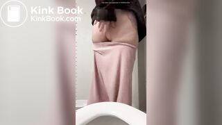 girl beautiful shitting poop yummy