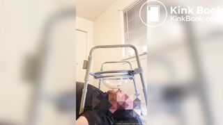 Goddess Nåomi makes a quick shit stop