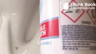 Woman desperate big dump