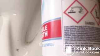 Woman desperate big dump