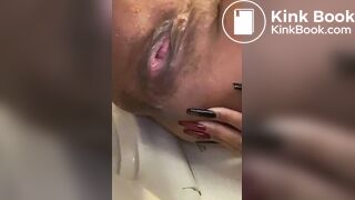 Ebony Girl Quick Shit