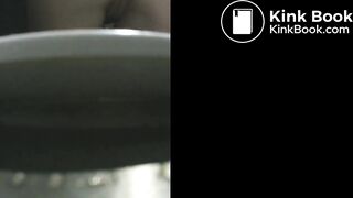 Voyeur pooping - video 27 - video 2