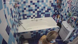 girl poop - video 235