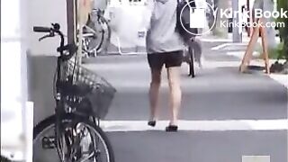 Shit! Nothing to wipe with! (3)