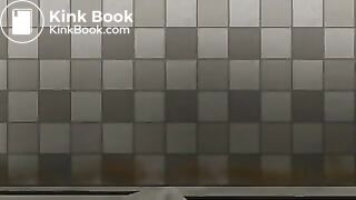 giant skunk girls use the bathrooms (no sound and no su