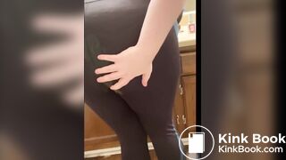 Bbw diarrhea in sweatpants:1