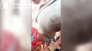 girl poop outside - video 2