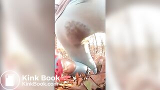 girl poop outside - video 2