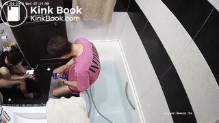 Woman pooping in Toilet 310