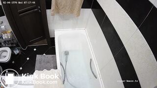 Woman pooping in Toilet 310