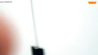 Girl Chinese pooping pis toilet.T07