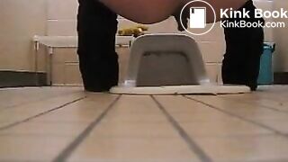 japanese toilet poop - video 27