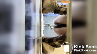 Girl Chinese pooping pis toilet.D08