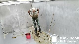 Full bodysmear with cowshit 5