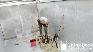 Full bodysmear with cowshit 5