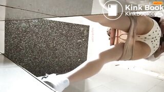 Girl Chinese pooping pis toilet .T02