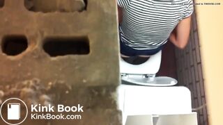 Spycam Pooping 3 - video 2