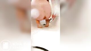 bathtube shit on feet