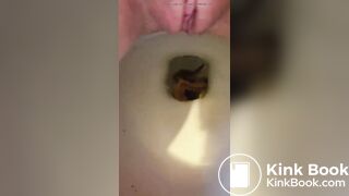 Girl Pooping 2 - video 2