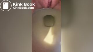 Girl Pooping 2 - video 2