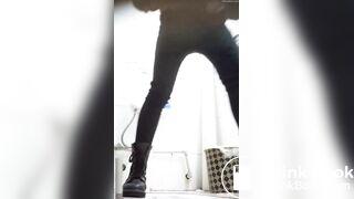 Chinese toilet peeing beauty