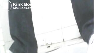 Girl Chinese pooping pis toilet.FFj_05