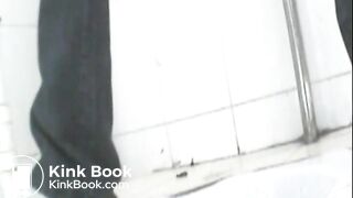 Girl Chinese pooping pis toilet.FFj_05