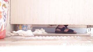 Chinese Girl had huge and worse diarrhea ever