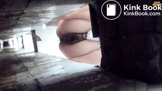 Girl Chinese pooping pis toilet.FT_011