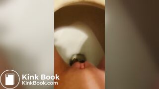 Girl Pooping front view