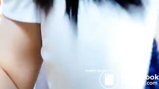 Chinese girl make a huge scat