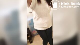 Milf takes a dump in her tight black jeans