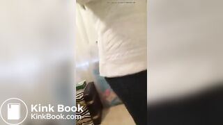 Milf takes a dump in her tight black jeans