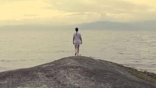 SHITTING IN COMMERCIAL (INEDIT)