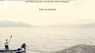 SHITTING IN COMMERCIAL (INEDIT)