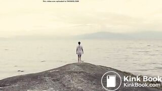 SHITTING IN COMMERCIAL (INEDIT)