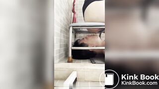 Chinese femdom十三姨马桶奴吃光黄金
