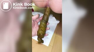 Close-up amateur scat video 5