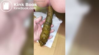 Close-up amateur scat video 5