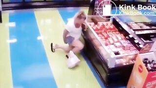 Supermarket Shitstorm