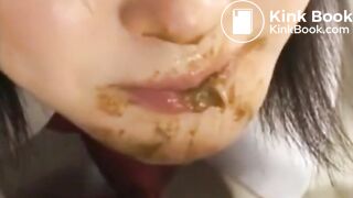 Asian teen eats her shit