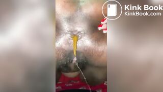 Qunna Bronx nyc thot shitting in her shelter bathroom