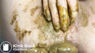 Shit filled pussy - video 3