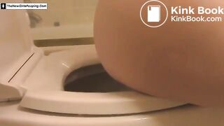 Young Amateur Girl poops