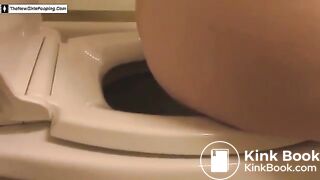 Young Amateur Girl poops