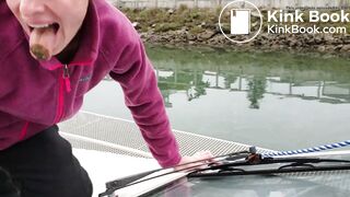 Using a slut to clean the bird poop