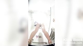 Japanese Lady Toilet Voyeur (1)