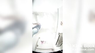 Japanese Lady Toilet Voyeur (1)