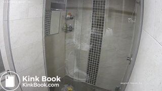 Woman pooping in Toilet 289
