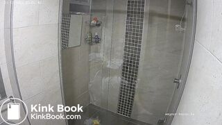 Woman pooping in Toilet 289